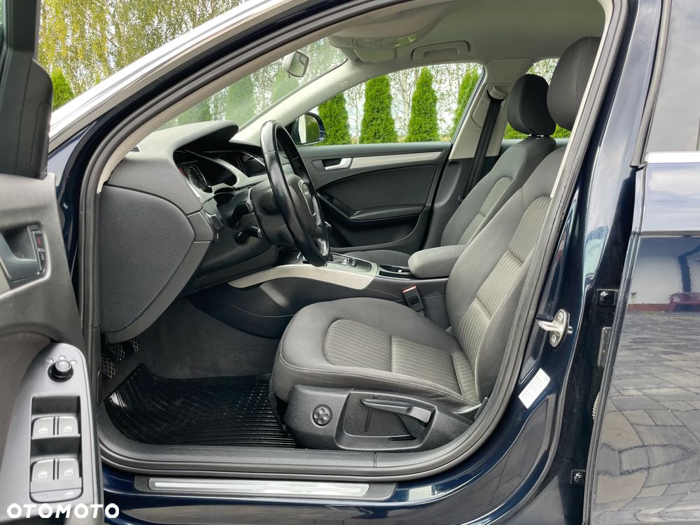 Audi A4 Limousine 2.0 TFSI quattro Ambiente - 31