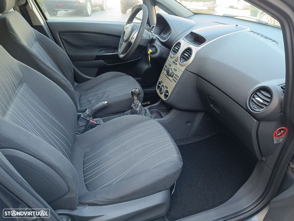 Opel Corsa 1.3 CDTi Enjoy - 8