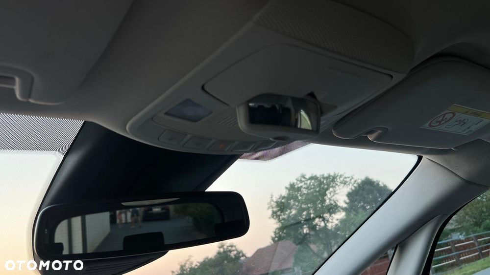Ford S-Max - 30