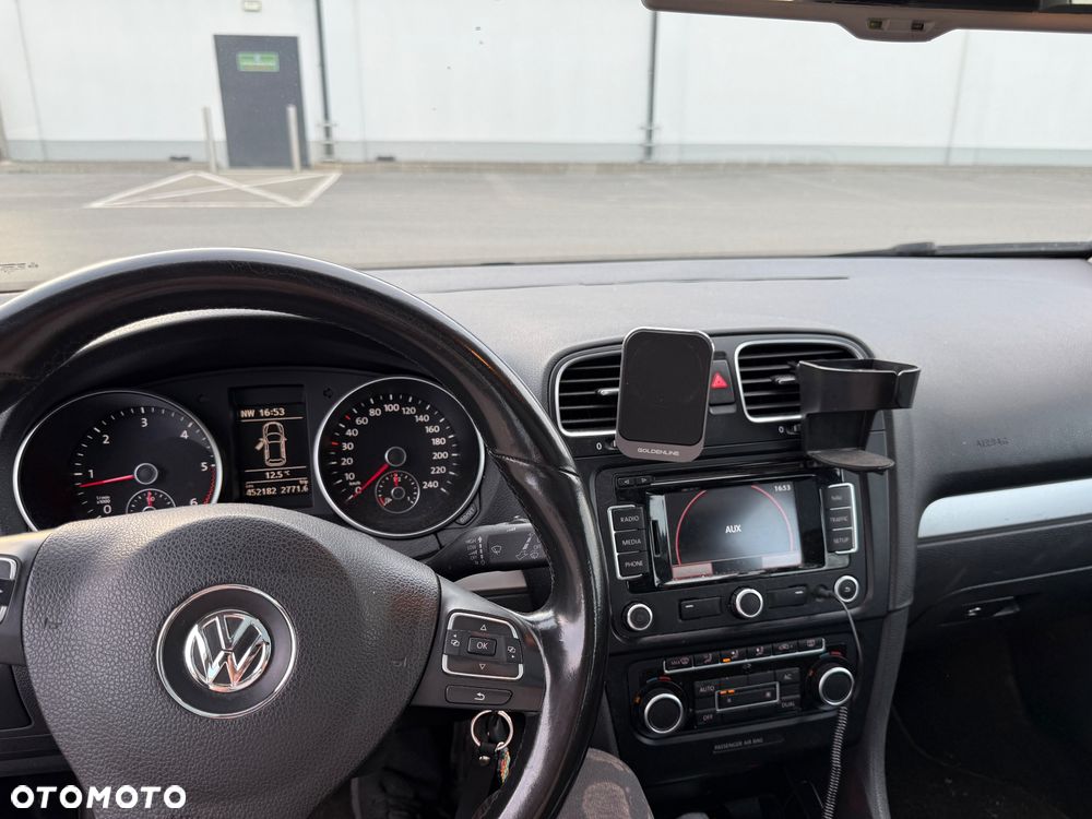 Volkswagen Golf 1.6 TDI BlueMotion Technology Comfortline - 8