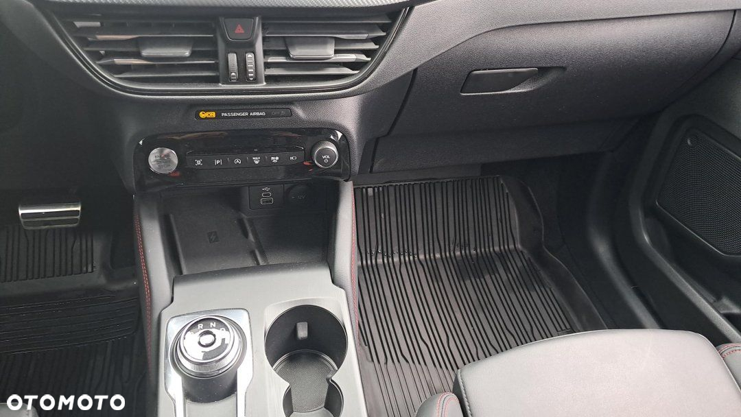 Ford Kuga - 12
