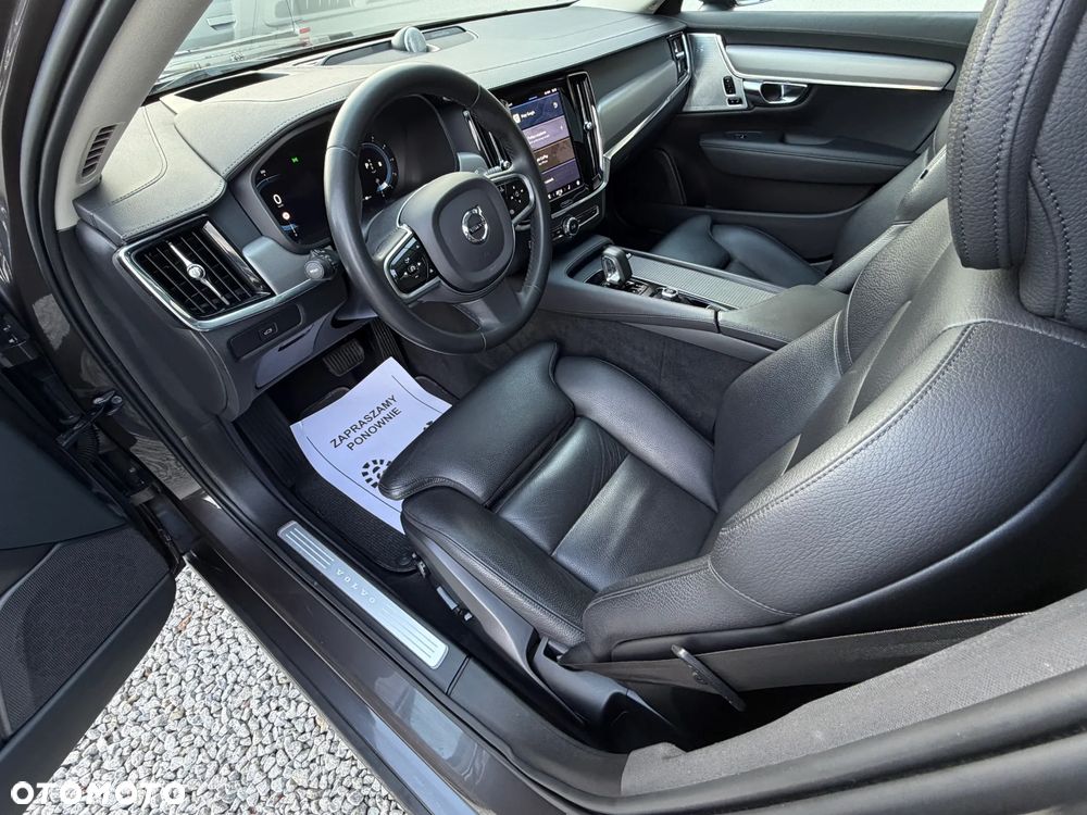 Volvo V90 Cross Country B5 D AWD Ultimate - 27