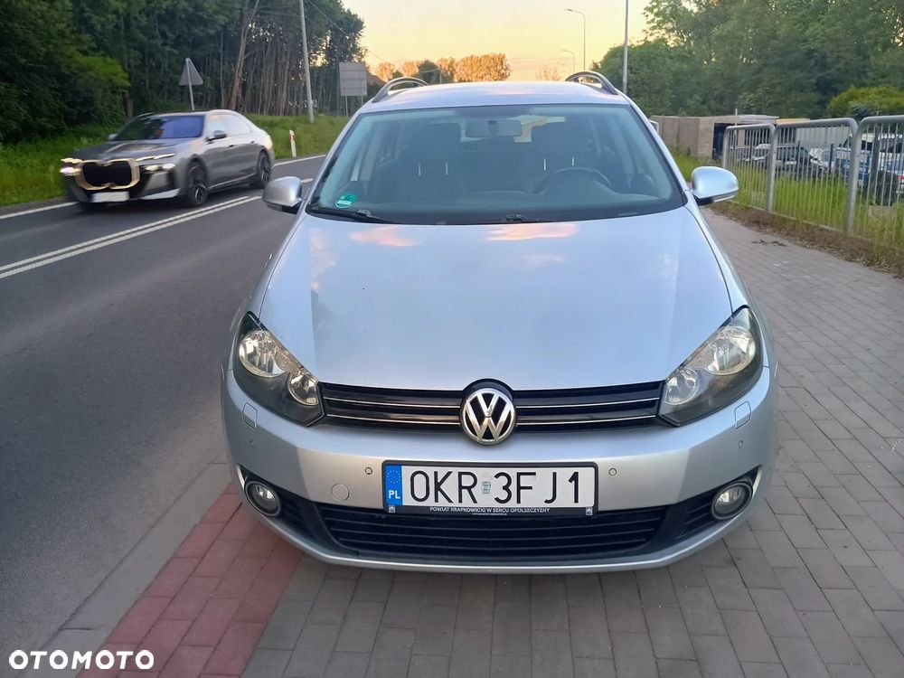 Volkswagen Golf 1.6 TDI DPF Highline - 12