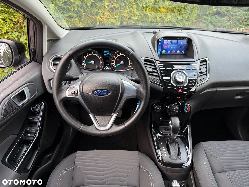 Ford Fiesta 1.0 EcoBoost Powershift Trend - 19