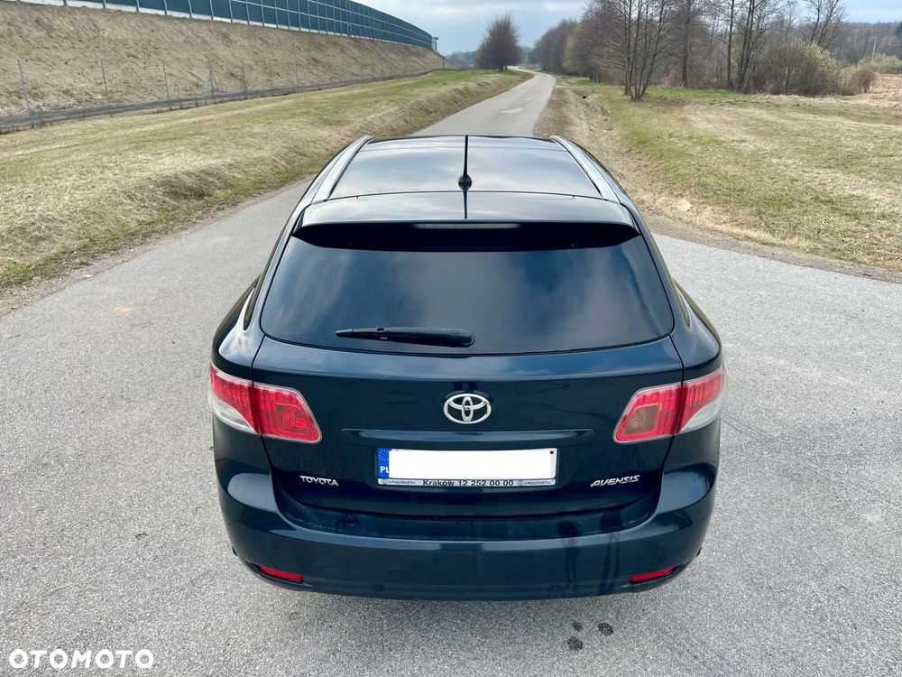 Toyota Avensis 2.0 D-4D Premium - 5