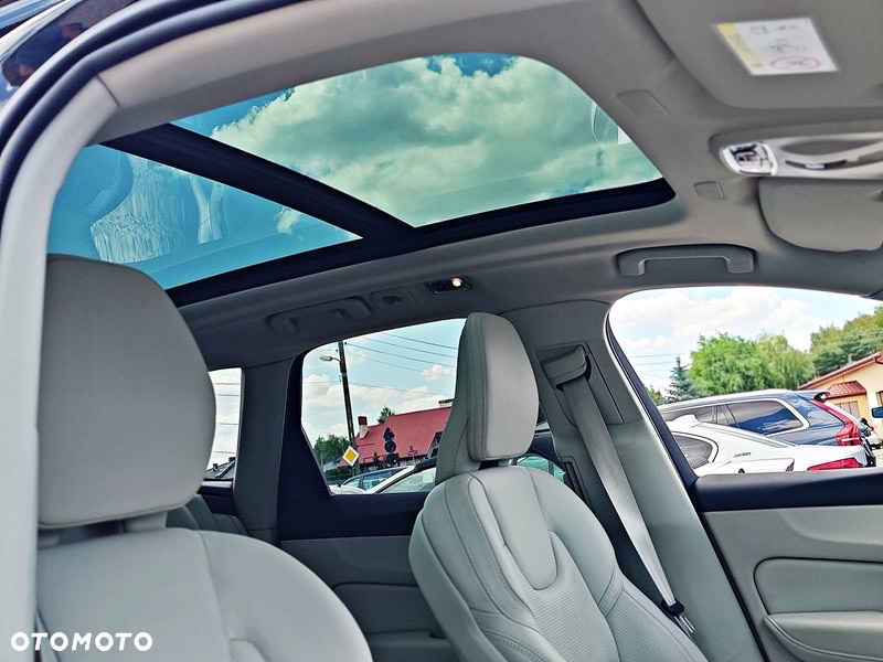 Volvo XC 60 T8 AWD Plug-In Hybrid Inscription - 28