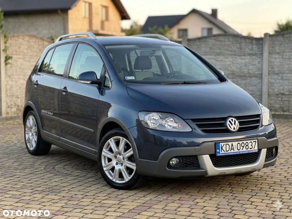 Volkswagen Golf Plus - 1