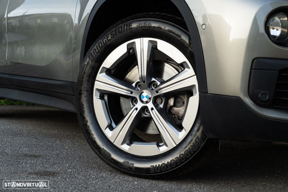 BMW X1 18 d sDrive Auto - 13