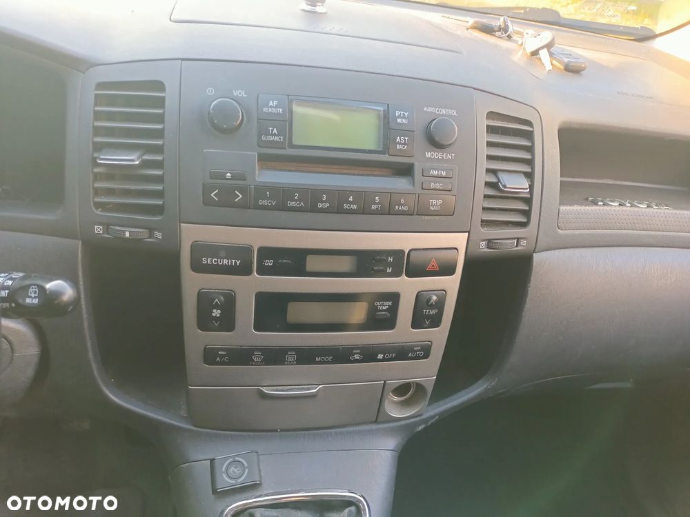Toyota Corolla Verso 1.8 Sol - 7