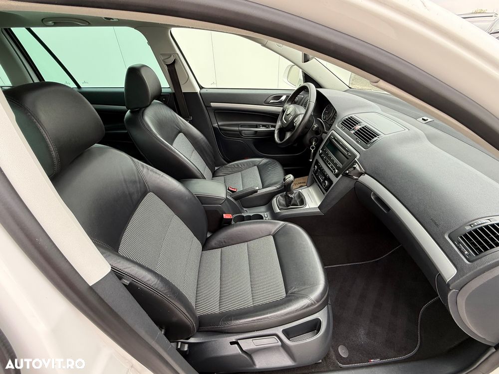 Skoda Octavia 2.0 TDI DPF Ambition - 9
