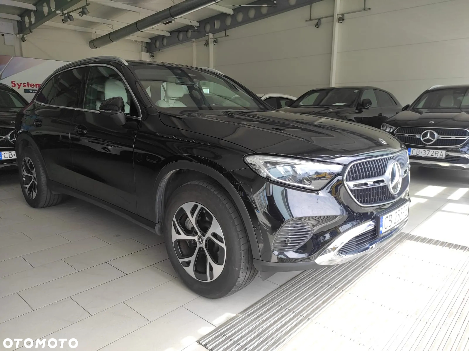 Mercedes-Benz GLC 300 e 4-Matic Avantgarde - 2