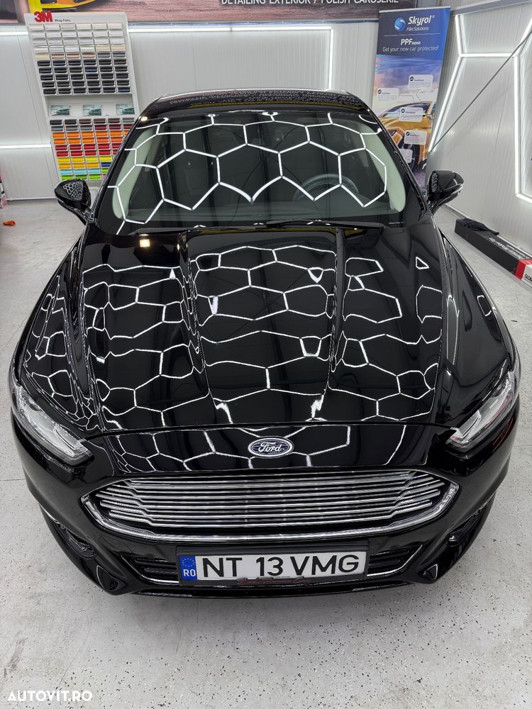 Ford Mondeo 2.0 Hybrid - 9