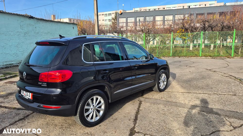 Volkswagen Tiguan 2.0 TDI DPF 4Motion BlueMotion Technology DSG Sport & Style - 4