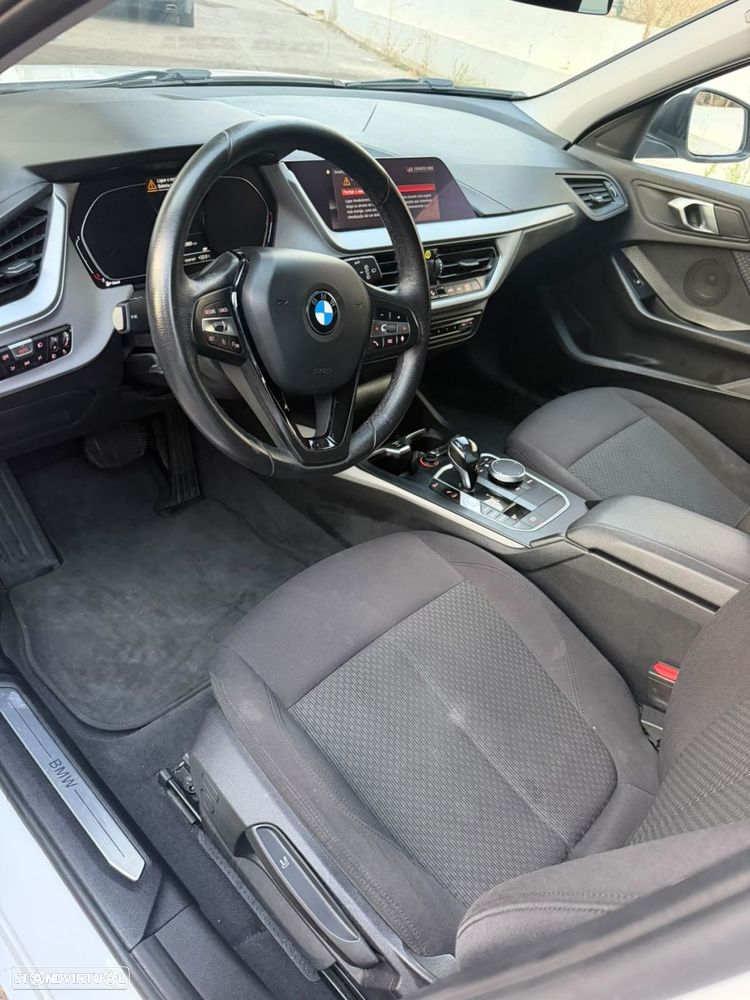 BMW 116 d Auto - 12