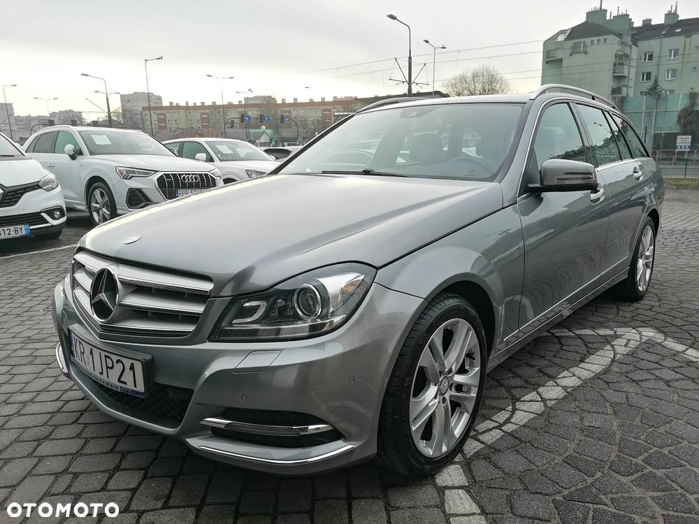 Mercedes-Benz Klasa C 200 CDI BlueEff Avantgarde - 1