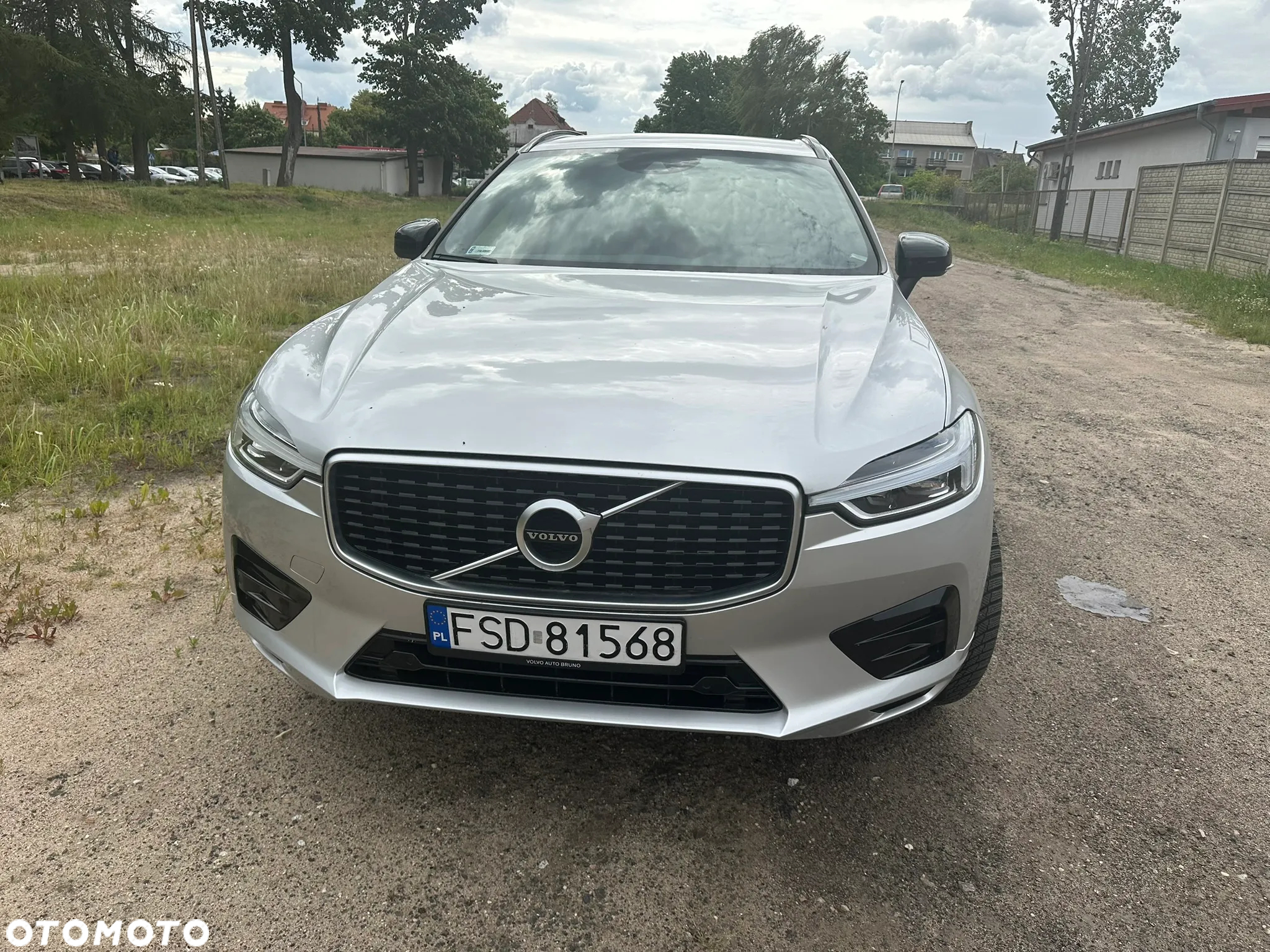 Volvo XC 60 T4 R-Design - 2