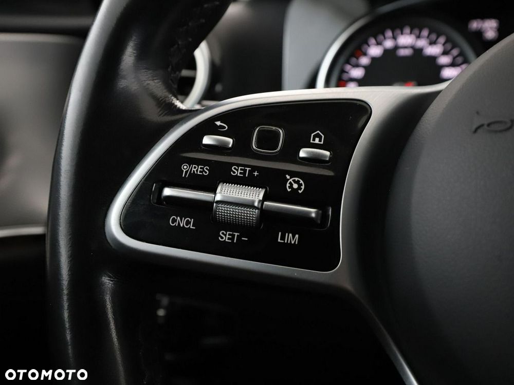 Mercedes-Benz Klasa E 200 d 9G-TRONIC AMG Line - 33