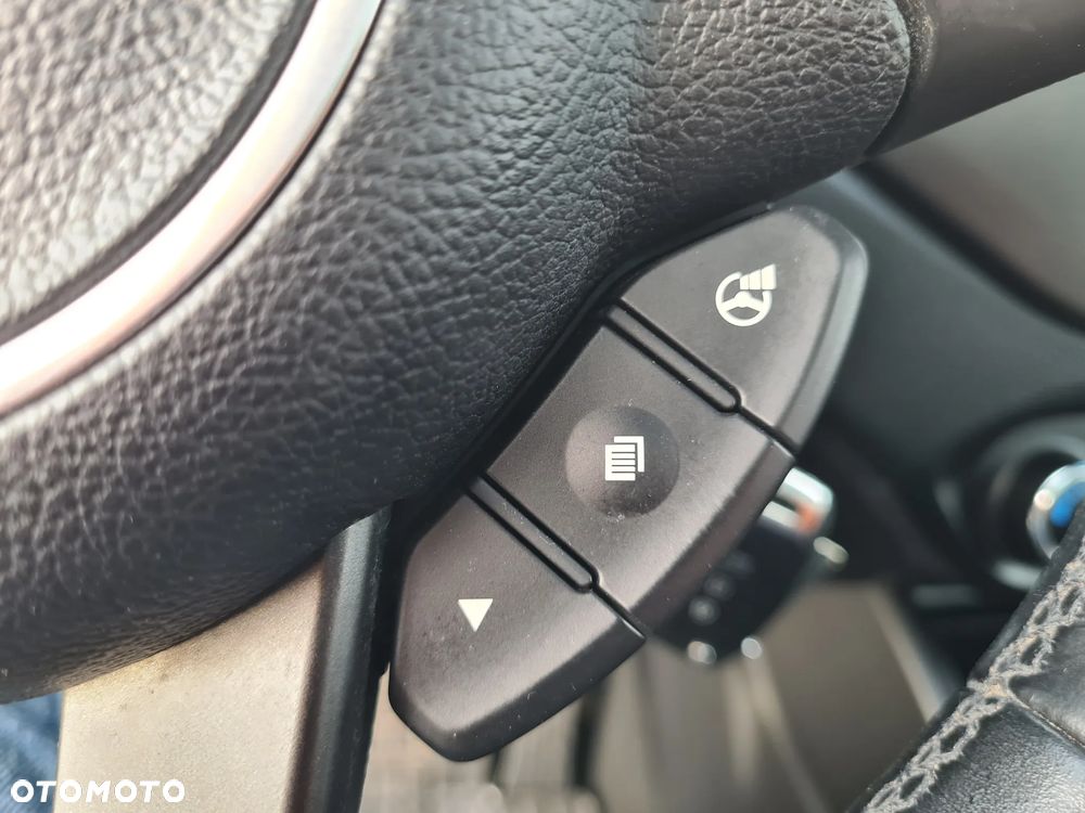 Kia Carens 1.7 CRDi 115 Dream-Team Edition - 28