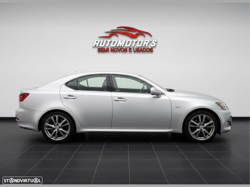 Lexus IS 220 - 4