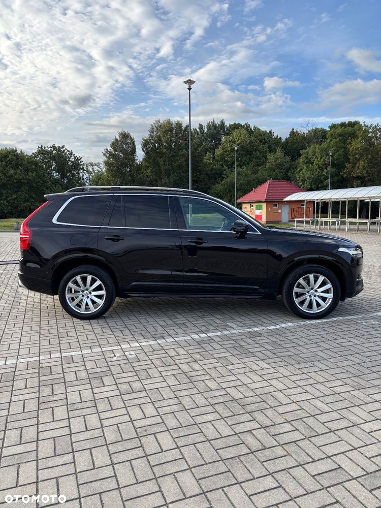 Volvo XC 90 D5 AWD Momentum - 4
