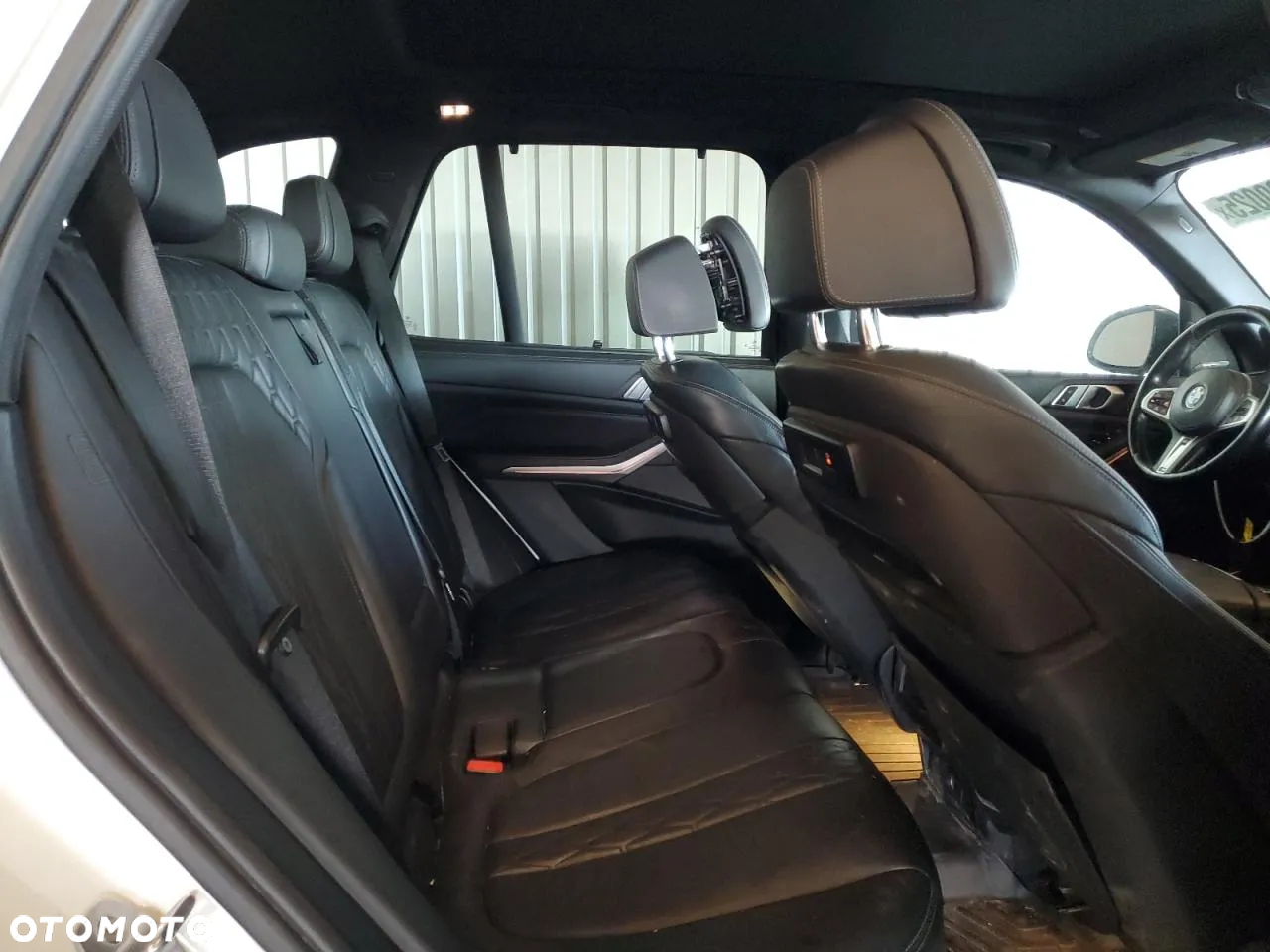 BMW X5 xDrive50i - 10