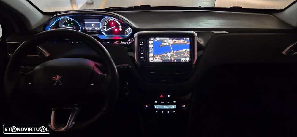 Peugeot 2008 1.6 BlueHDi Allure - 23