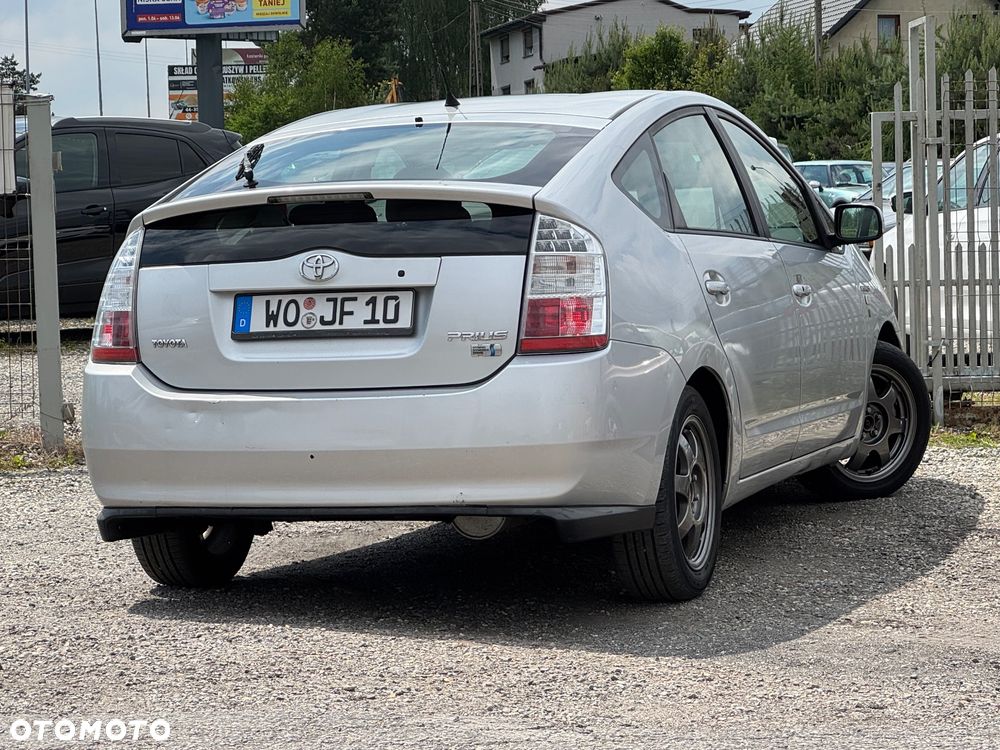 Toyota Prius 1.5 VVT-i Sol (nav) - 9