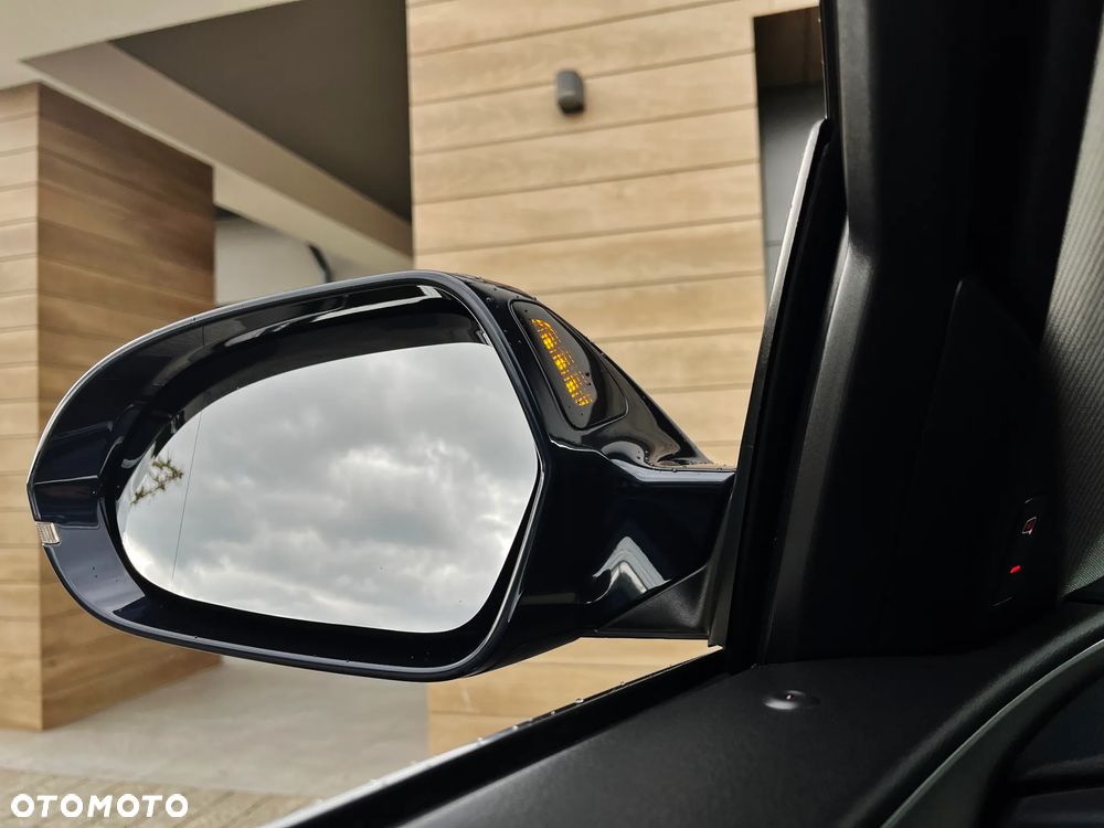 Audi A6 Avant 2.0 TDI ultra S tronic - 17