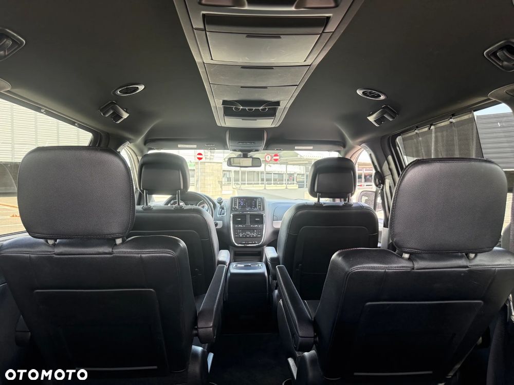 Dodge Grand Caravan - 20