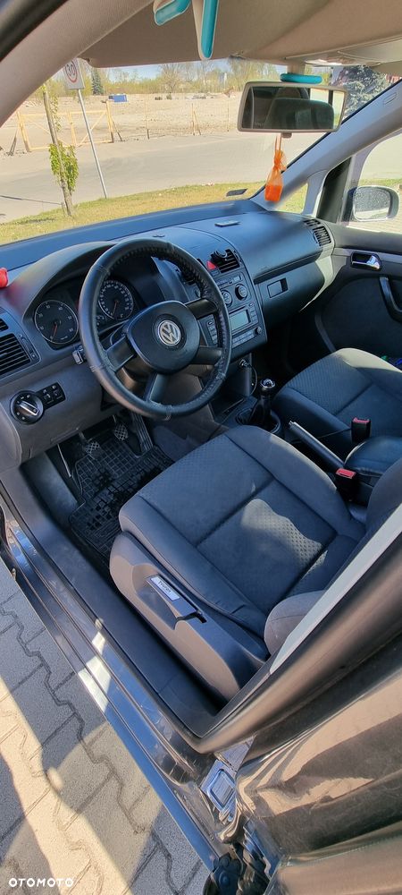 Volkswagen Touran 1.9 TDI Basis - 1