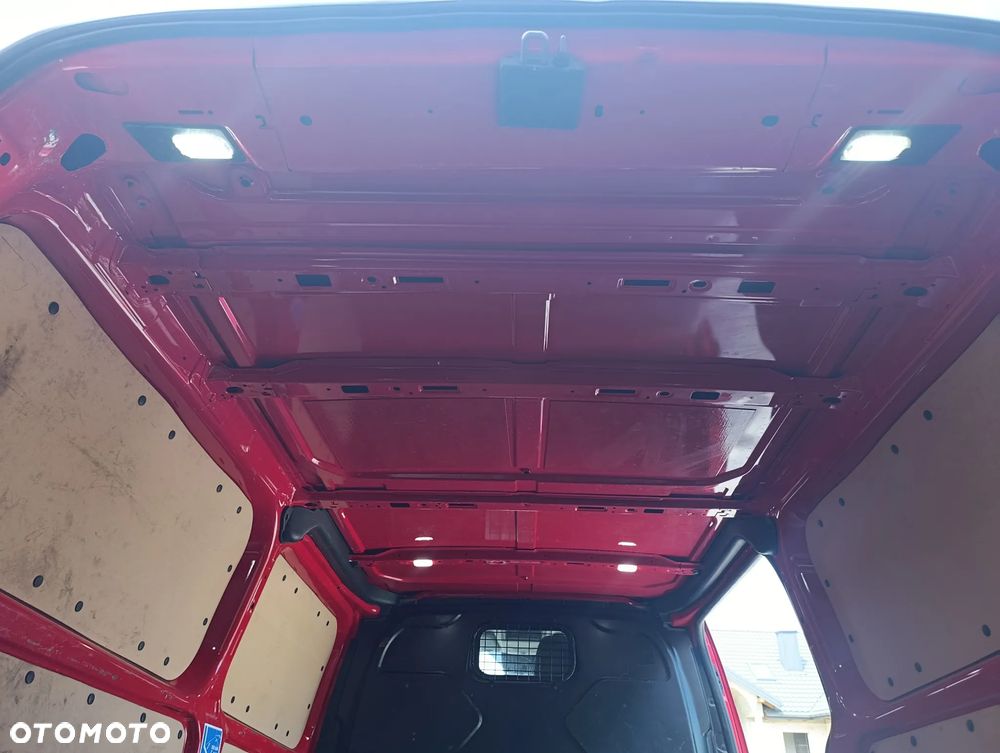 Ford Transit Coustom - 28