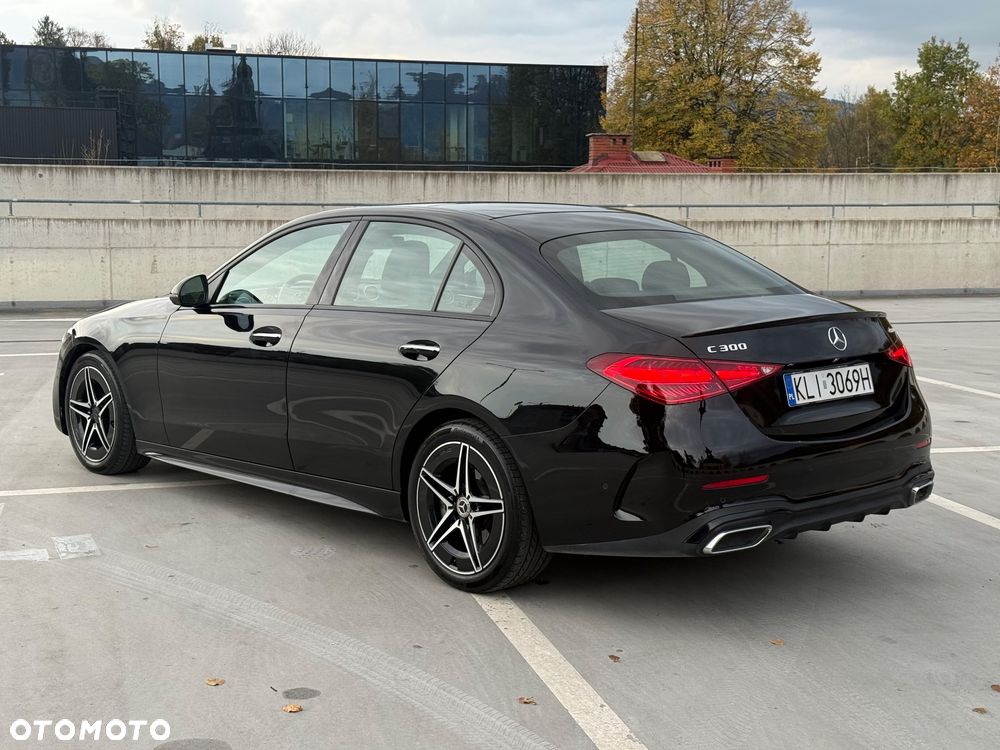 Mercedes-Benz C-Class 2024 photo 4