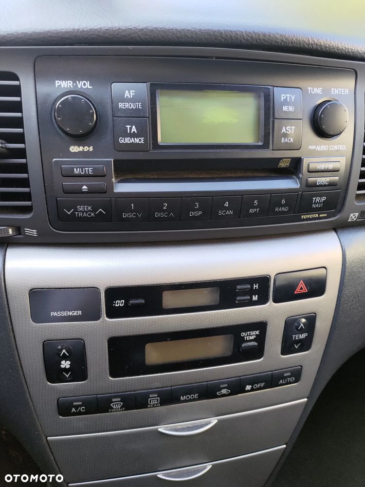 Toyota Corolla 1.6 VVT-i Sol - 10