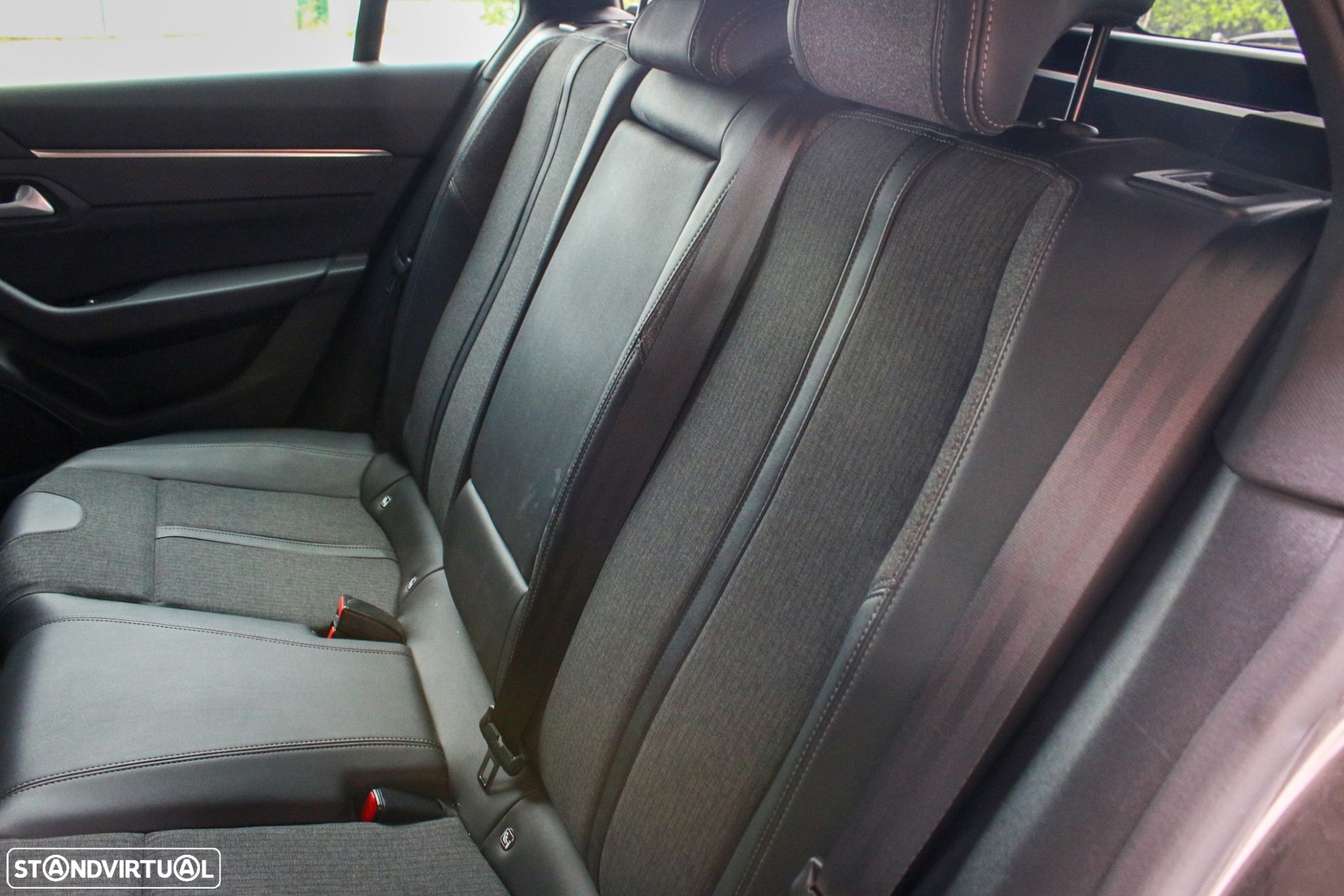 Peugeot 508 SW PureTech 130 EAT8 Allure Pack - 36