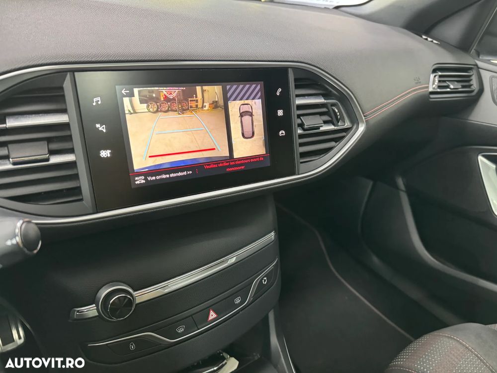 Peugeot 308 PureTech 130 GPF EAT8 Stop & Start GT - 28