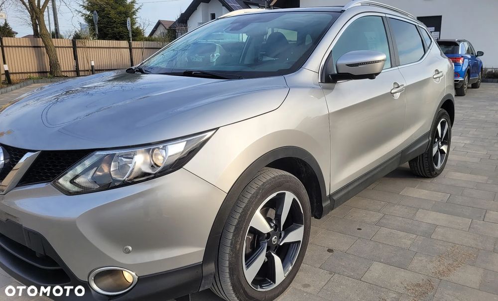 Nissan Qashqai 1.6 dCi Xtronic 360 - 1