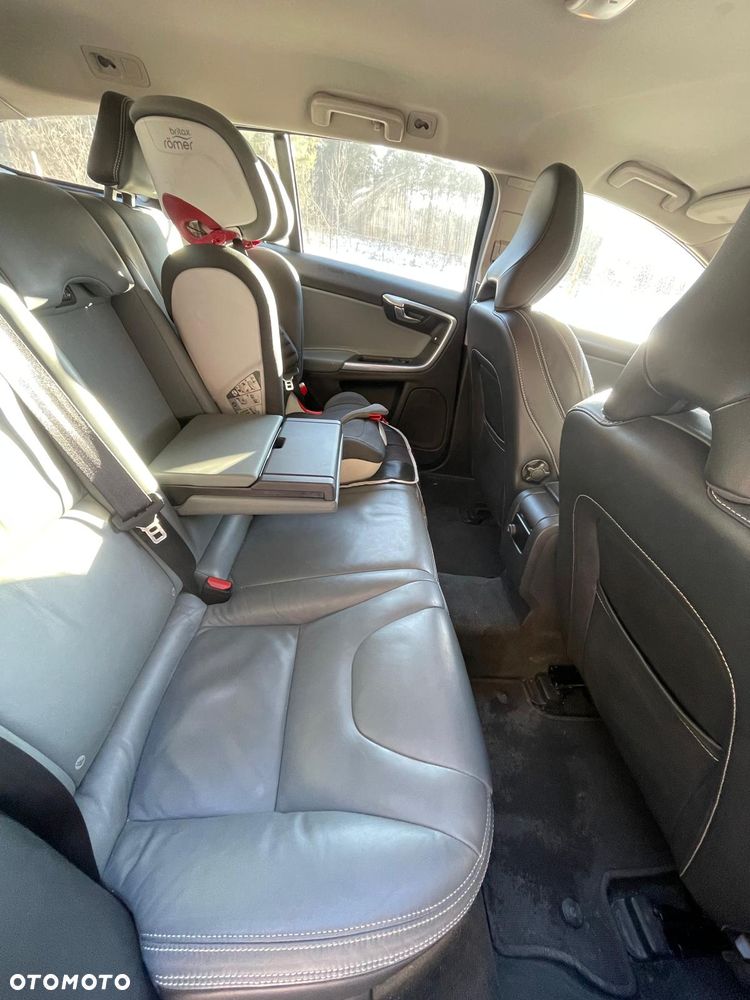 Volvo V60 D4 Drive-E Summum - 6