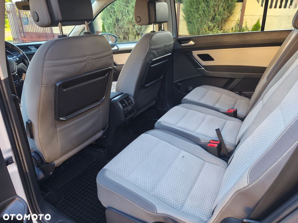 Volkswagen Touran 1.5 TSI EVO Trendline - 14