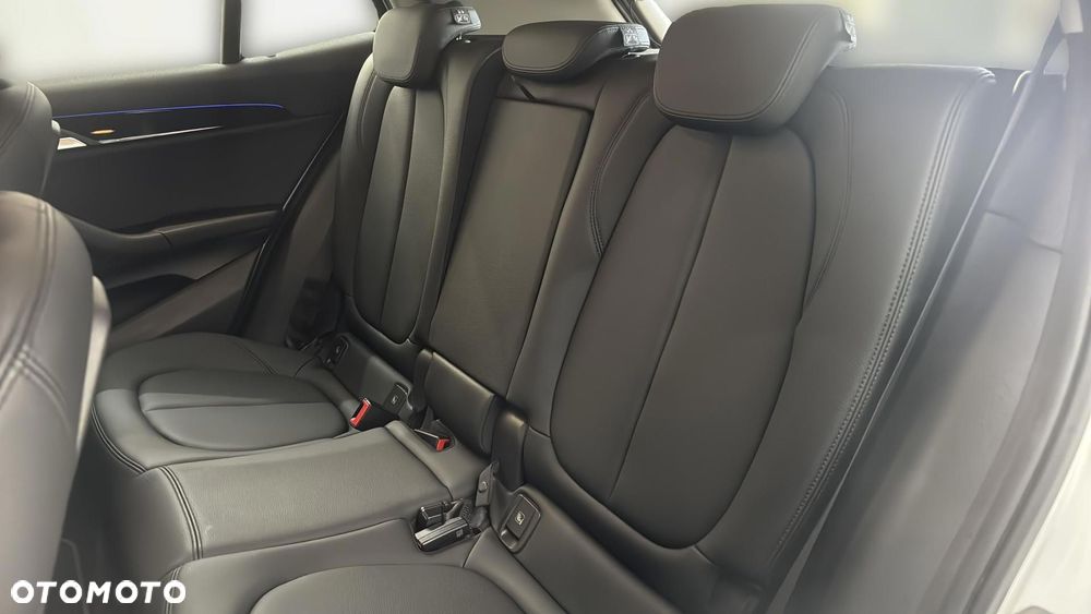 BMW X2 sDrive18d Advantage - 17