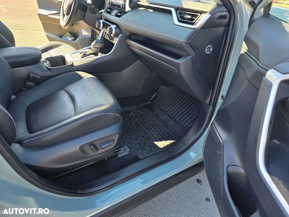 Toyota RAV4 - 23