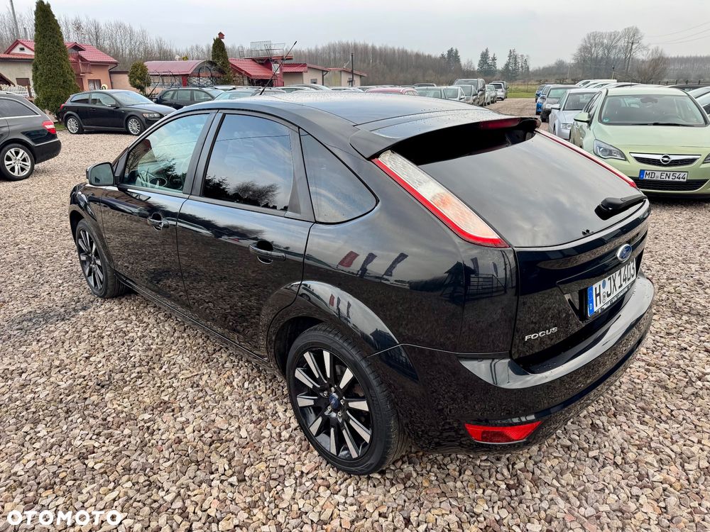 Ford Focus - 11