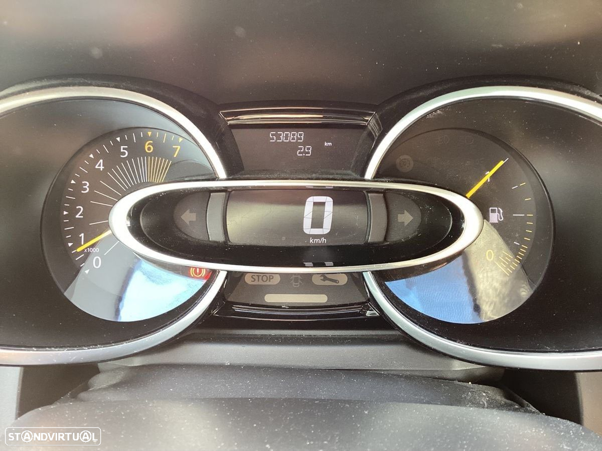 Renault Clio 1.2 16V 75 LIMITED - 7