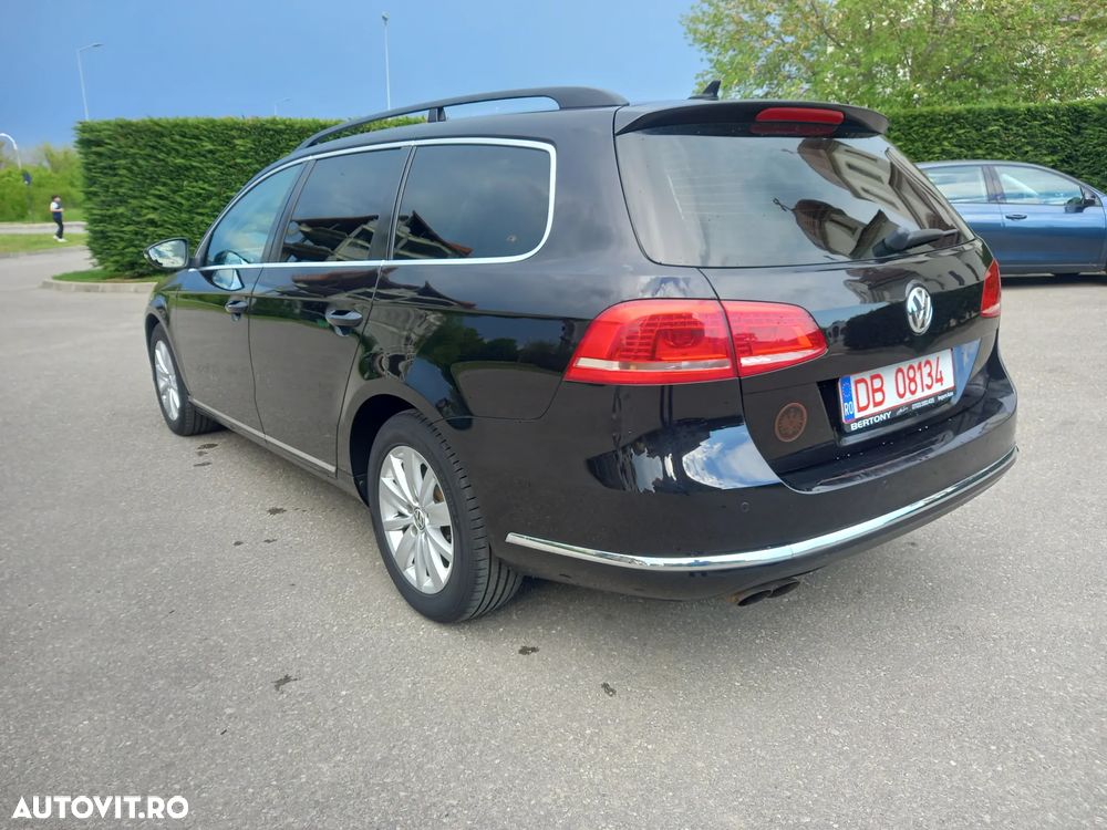 Volkswagen Passat 2.0 TDI DSG BlueMotion Technology Comfortline - 4