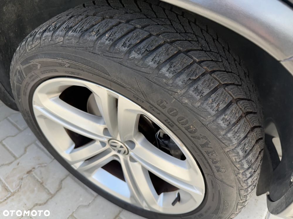 Volkswagen Tiguan - 30