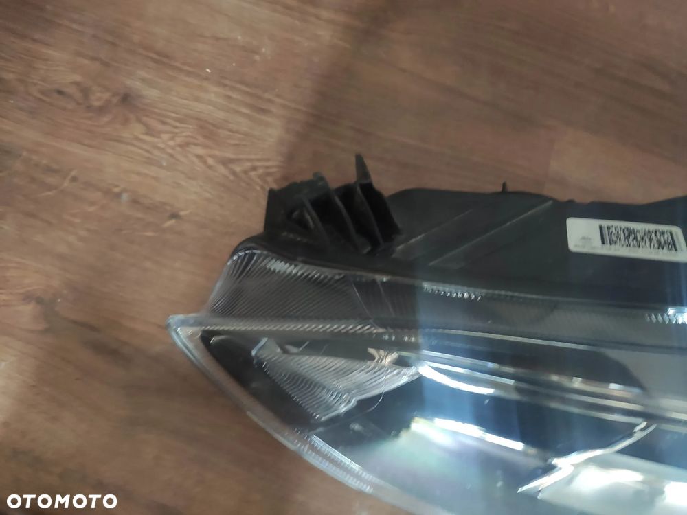 Lampa Lewy przód Ford Focus MKIV MK4 18- LED mx7b-13e015-ce - 3