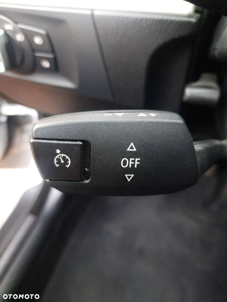 BMW Seria 3 318d - 18