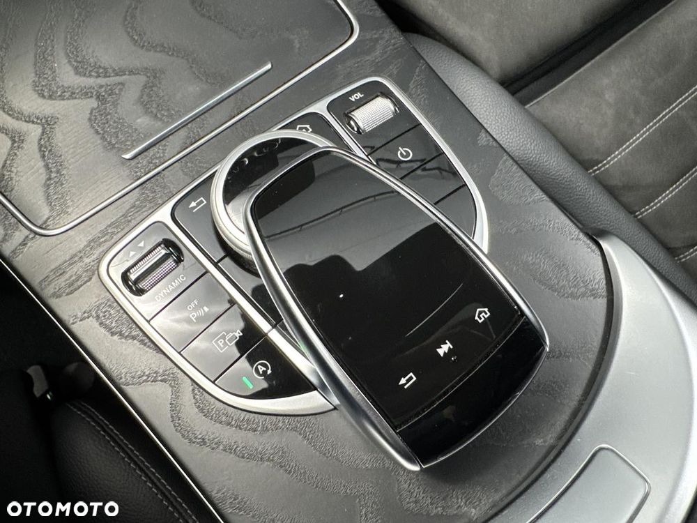 Mercedes-Benz Klasa C 200 d 9G-TRONIC AMG Line - 20
