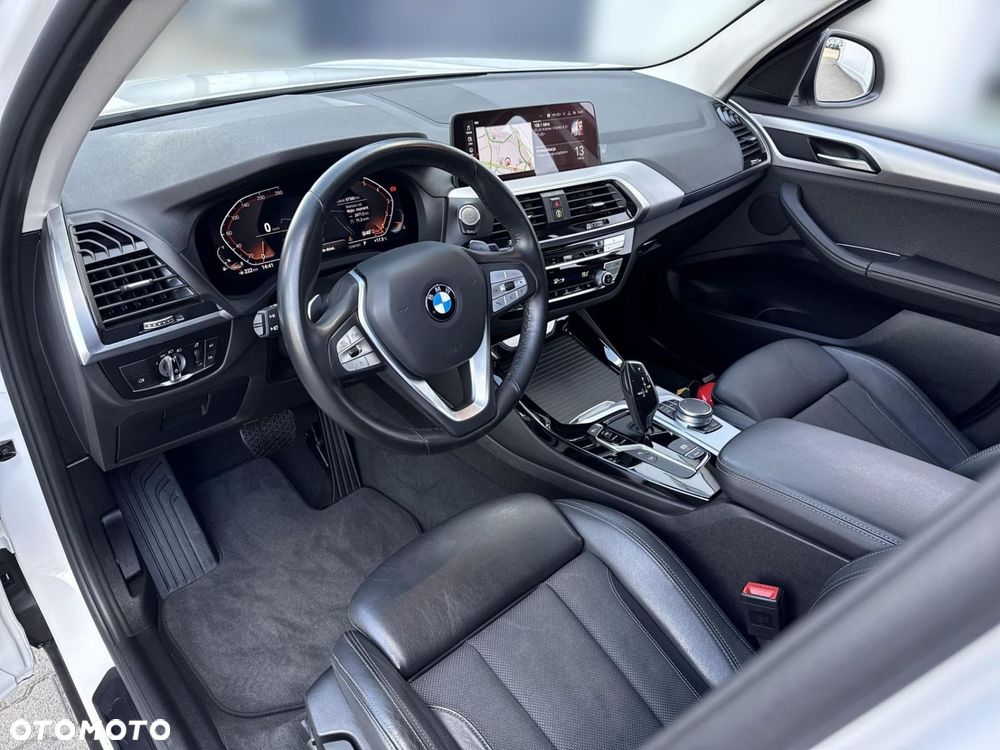 BMW X3 xDrive30i GPF Advantage - 10