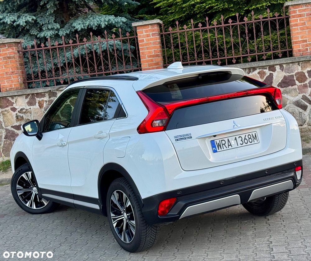 Mitsubishi Eclipse Cross - 12