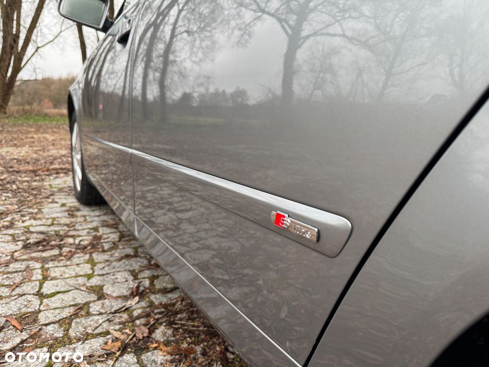 Audi A4 Limousine - 20